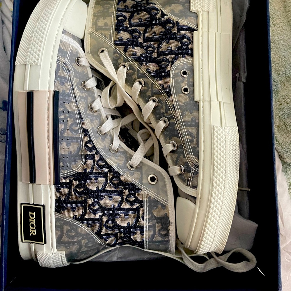 Christian Dior B23 high top sneakers, size 10